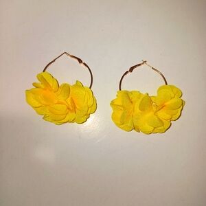 Flower 🌼 earrings